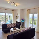Apartmán Lakithra Apartments *