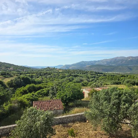 Lakithra Apartments Apartamento