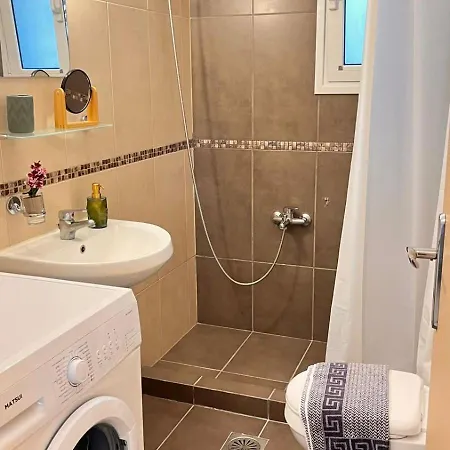 Lakithra Apartments *