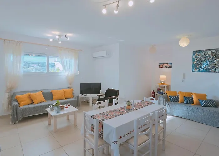 Lakithra Apartments *