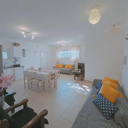 Lakithra Apartments Lakithra