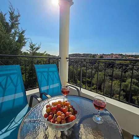 شقة Lakithra Apartments Lakíthra