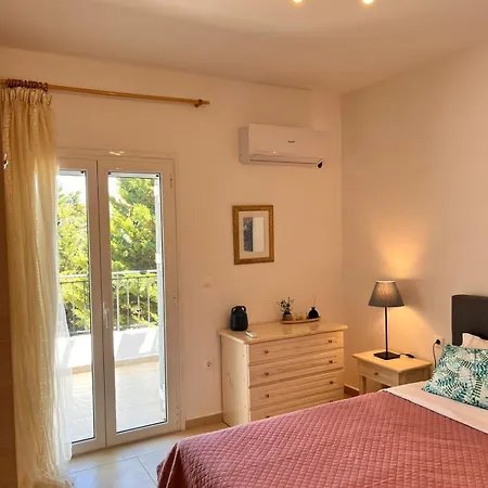 Lakithra Apartments Daire Lakíthra