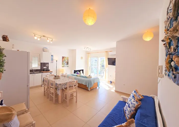 Lakithra Apartments Lägenhet