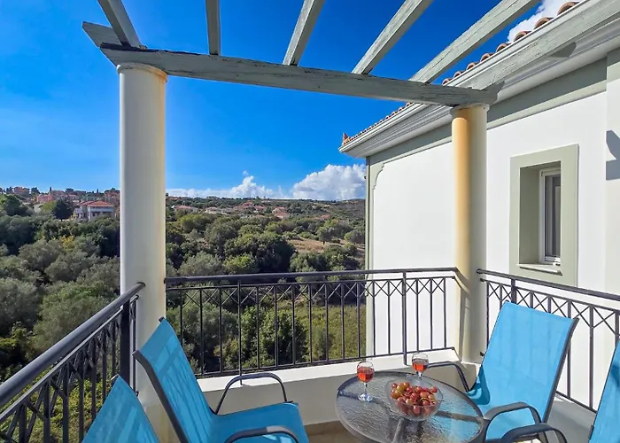 Lakithra Apartments *