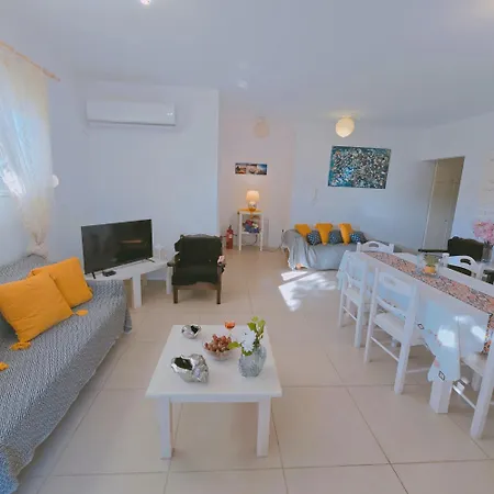 Lakithra Apartments Apartament