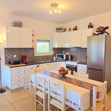 Apartament Lakithra Apartments